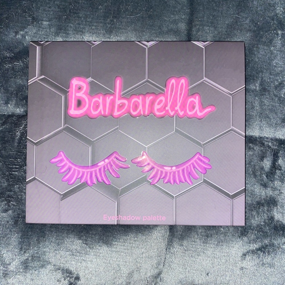 Barbarella eyeshadow pallet BRAND NEW!